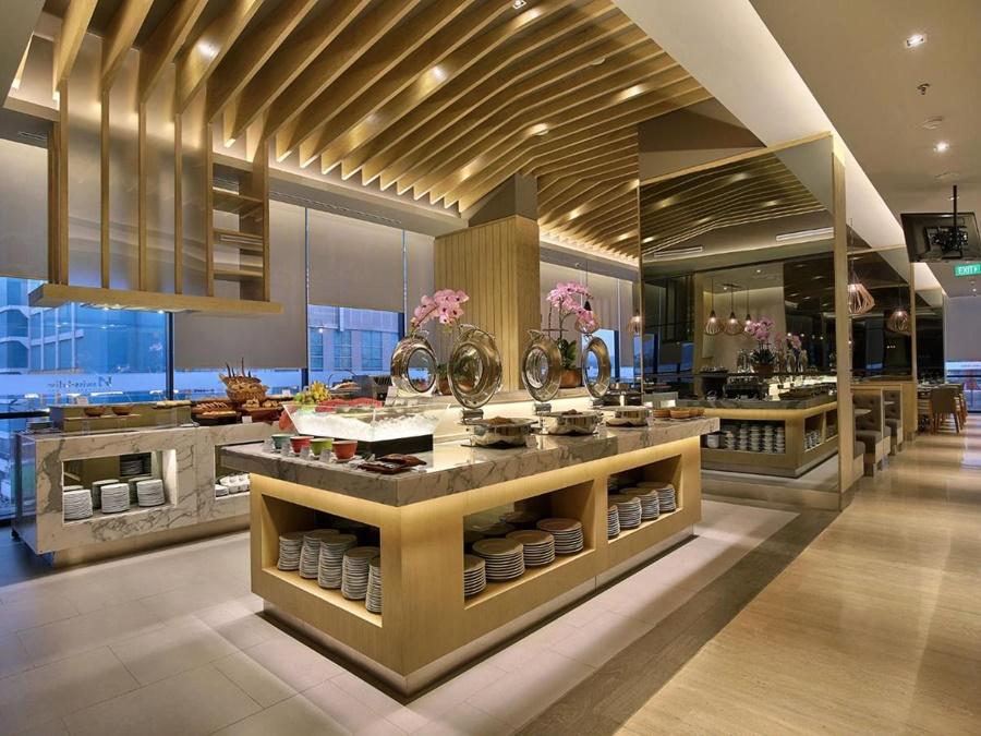 Swiss-Belinn Simatupang Джакарта Екстер'єр фото