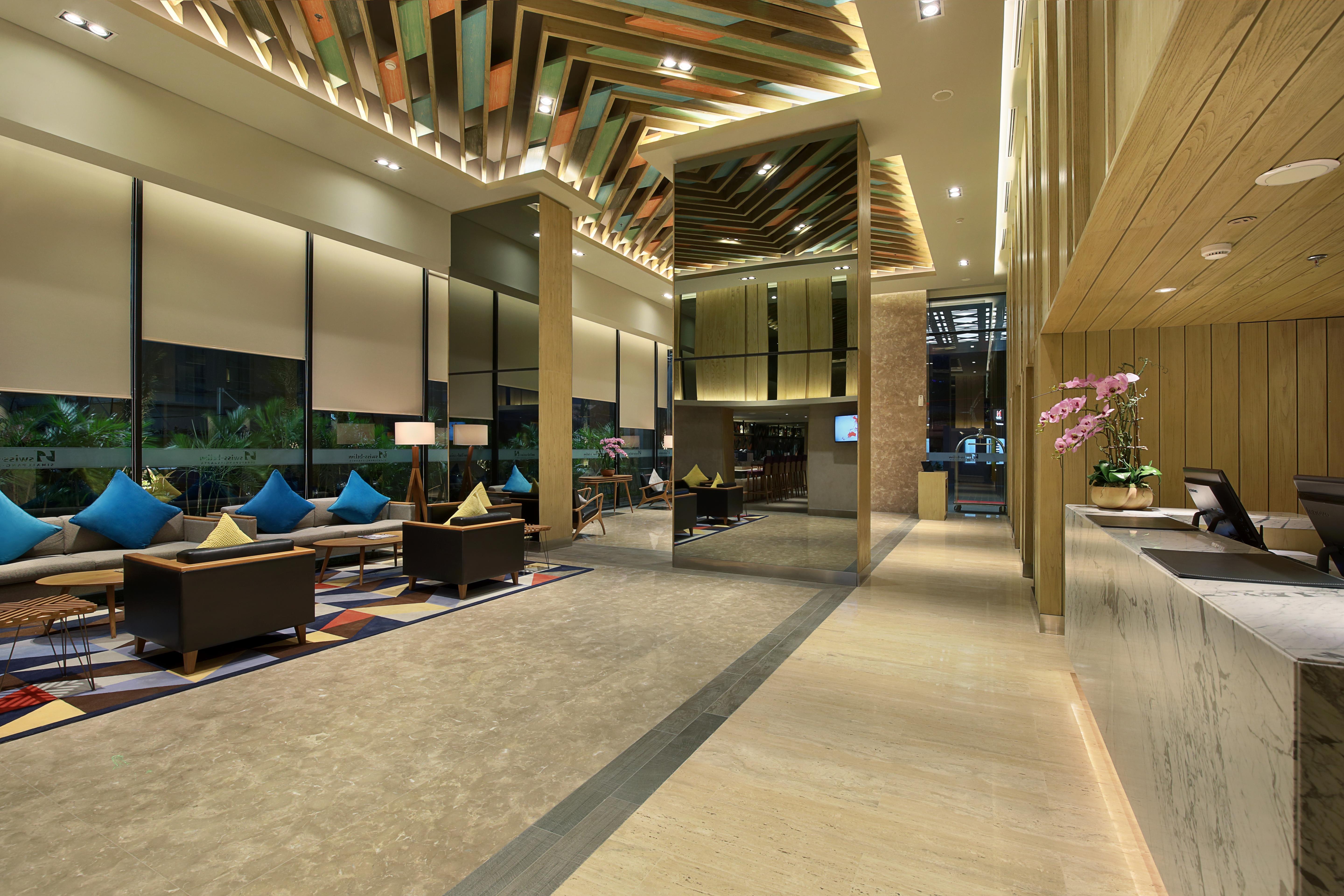 Swiss-Belinn Simatupang Джакарта Екстер'єр фото