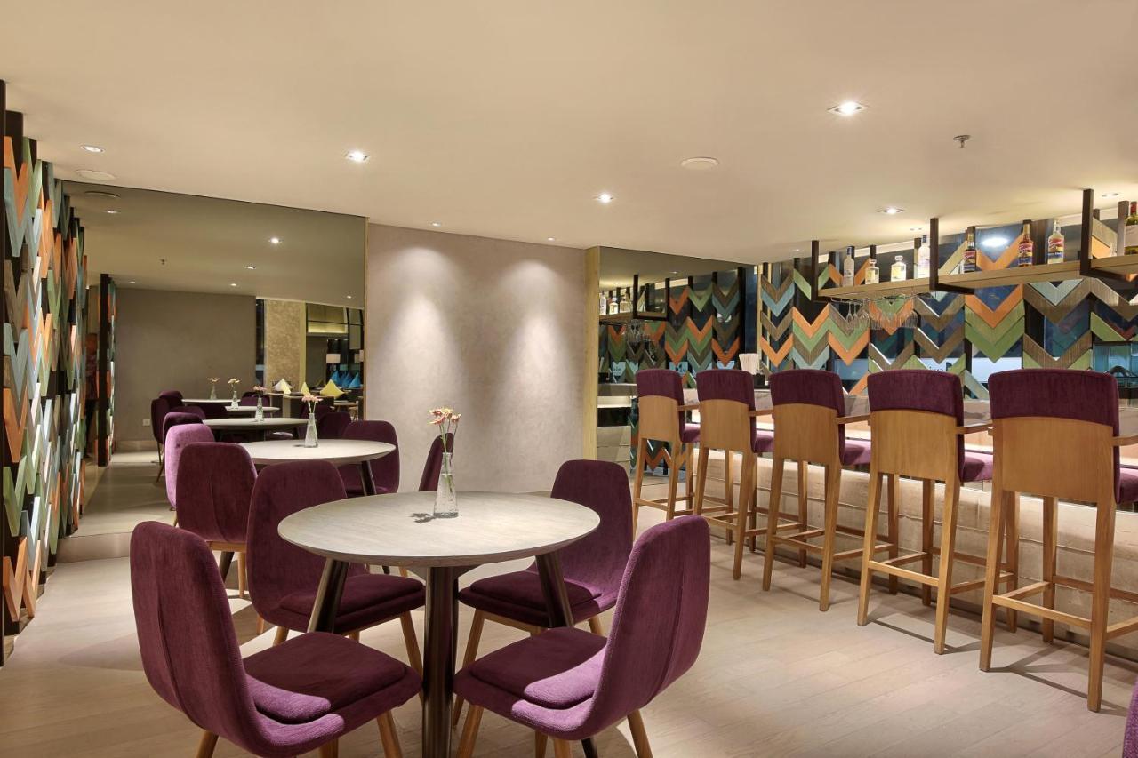 Swiss-Belinn Simatupang Джакарта Екстер'єр фото