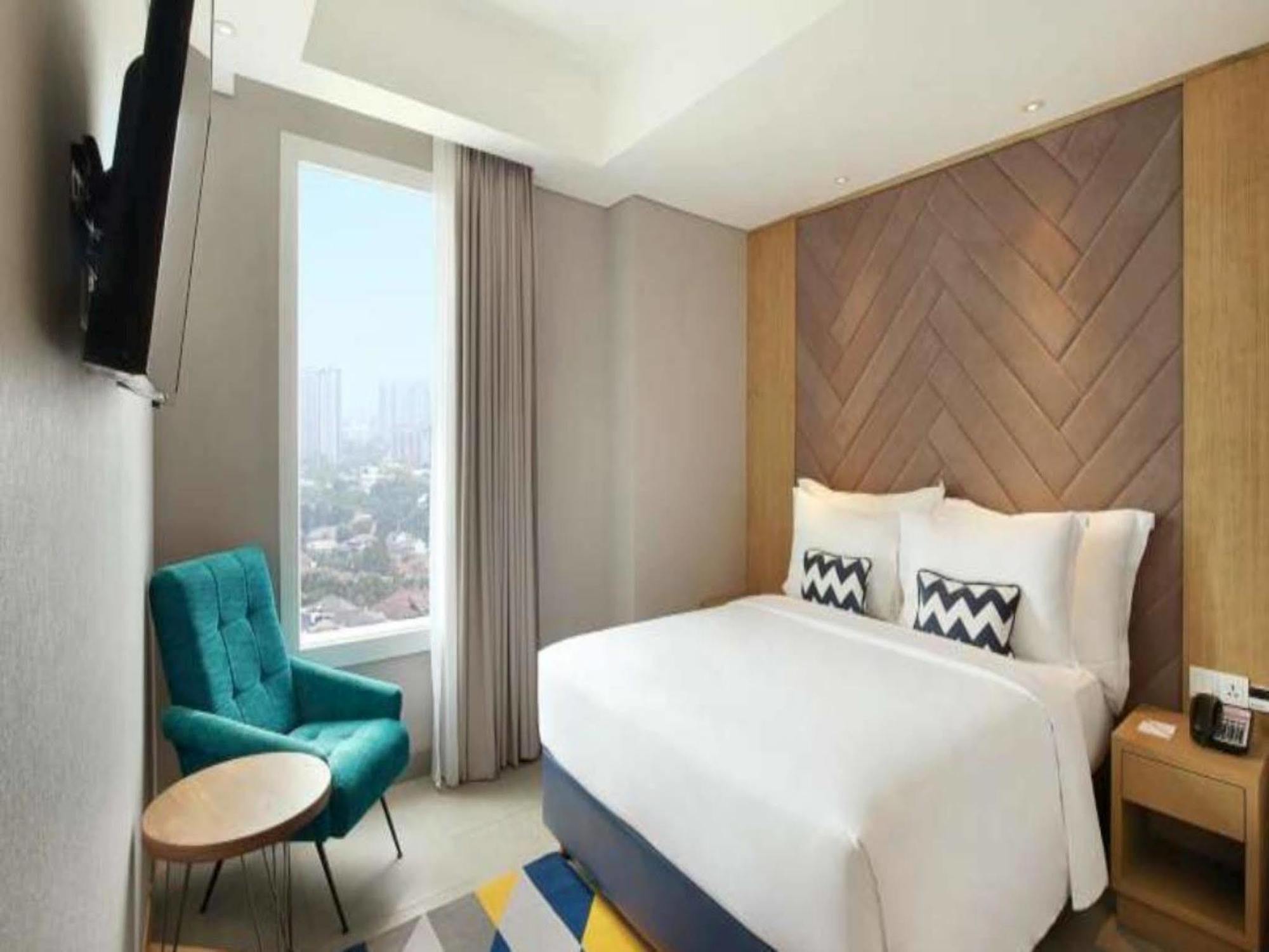 Swiss-Belinn Simatupang Джакарта Екстер'єр фото
