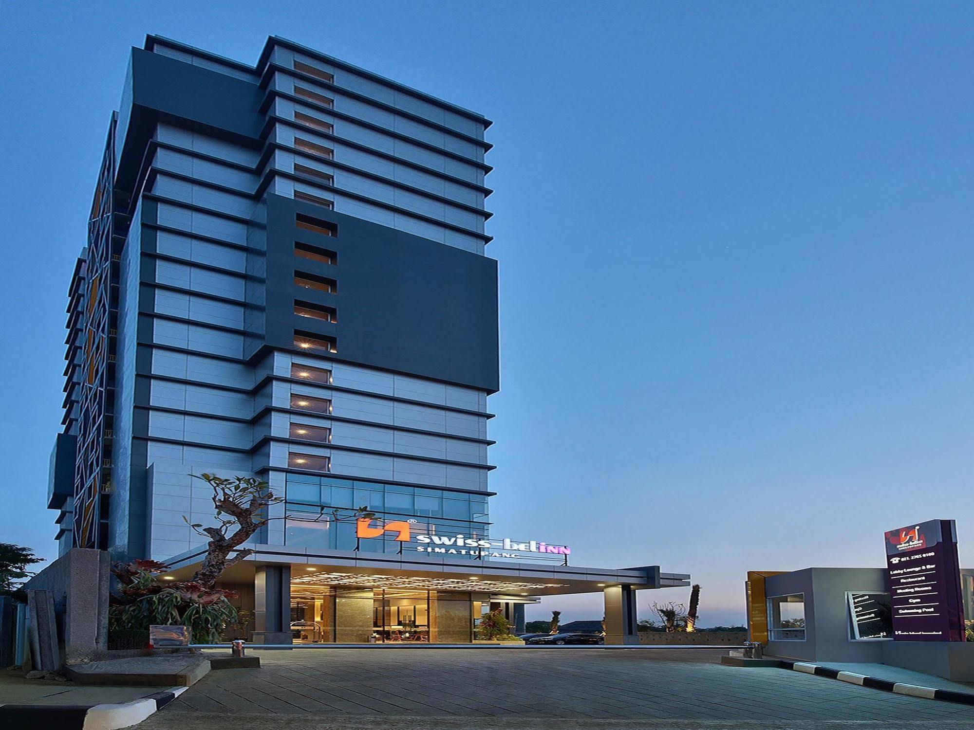 Swiss-Belinn Simatupang Джакарта Екстер'єр фото